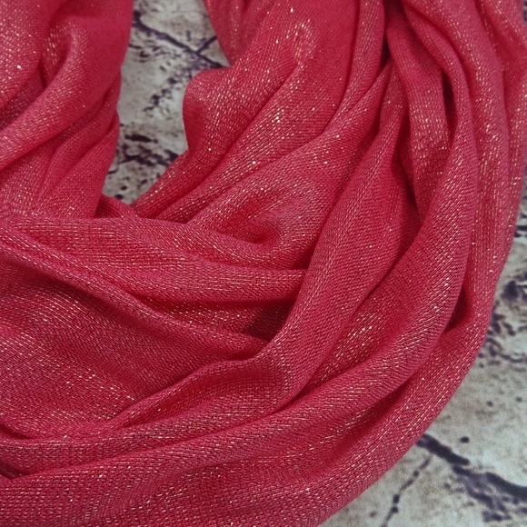 Express Scarf - Picture 2 of 4